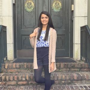 Meet your Posher, Dipa